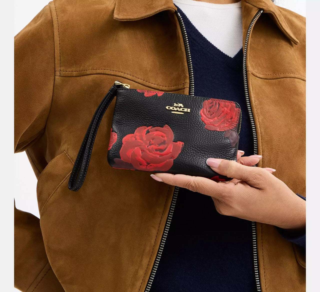 [READY STOCK MY] COACH Corner Zip Wristlet With Floral Print in Black/Red (CCJ70)