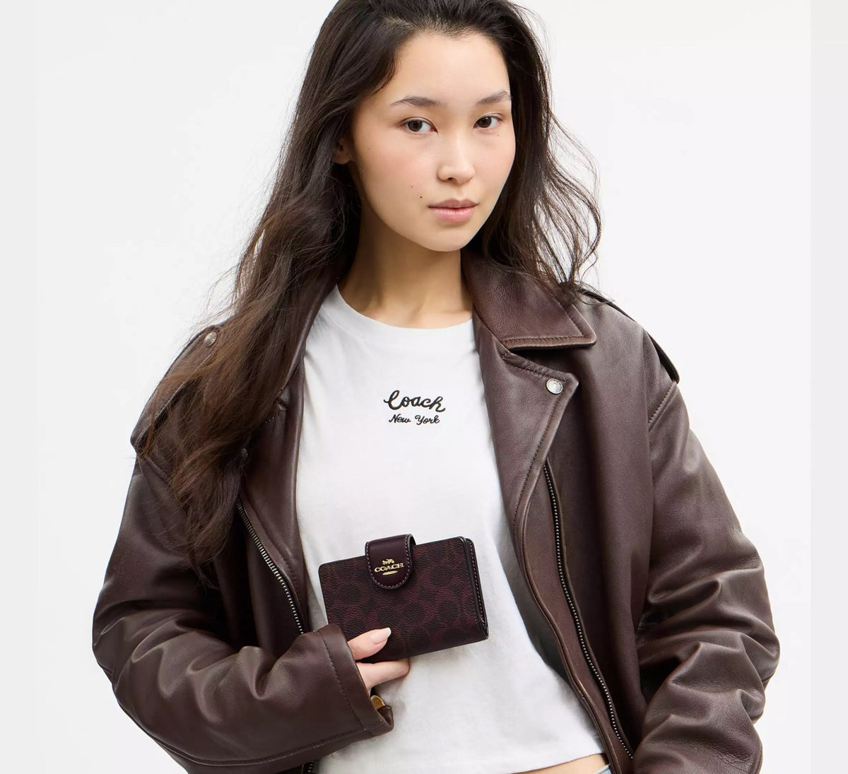 [READY STOCK MY] Coach Medium Corner Zip Wallet In Signature Canvas in Black Currant (CW786)