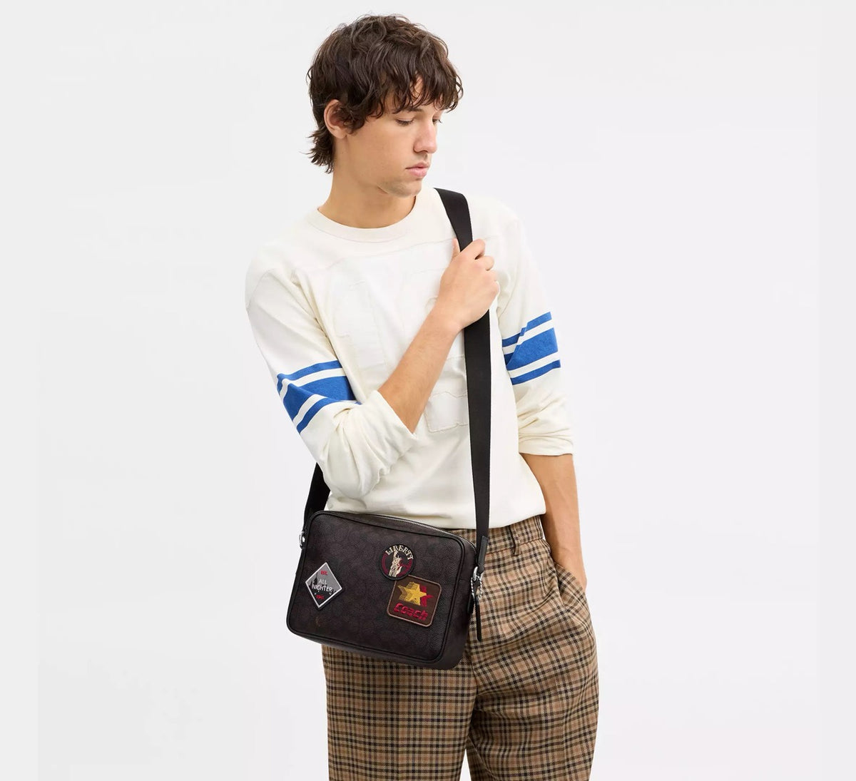 [WEB EXCLUSIVE][READY STOCK MY] Coach Men Colton Crossbody Bag 25 In Signature Canvas With Patches in Walnut/Black (CFP97)
