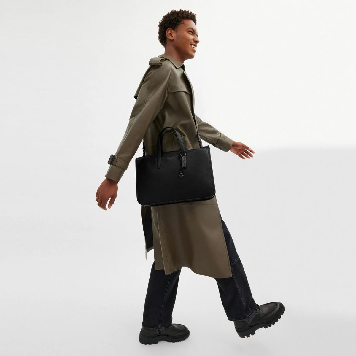 [WEB EXCLUSIVE][READY STOCK MY] Coach Men Isaac Workbag in Black (CV971)