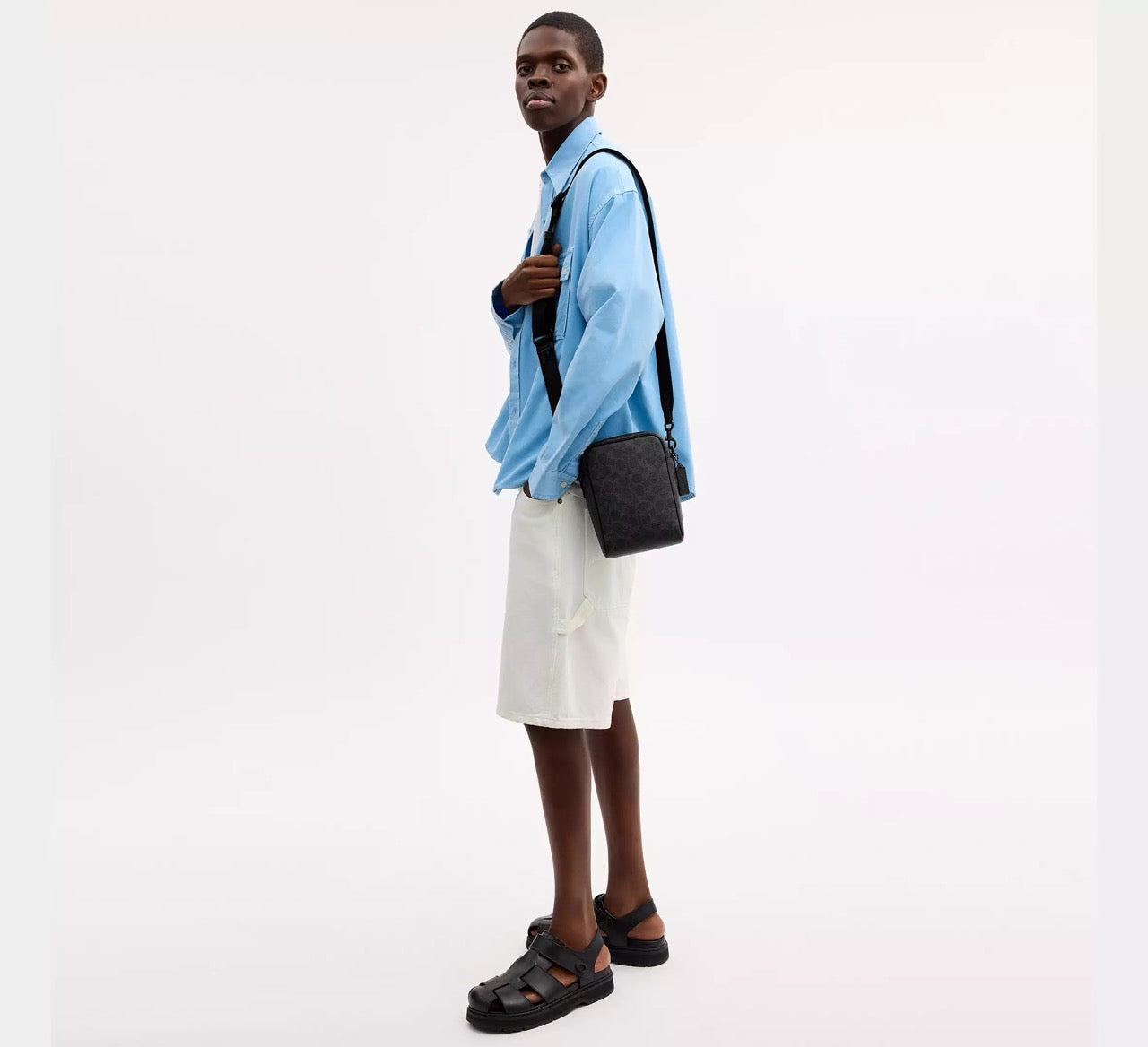 [WEB EXCLUSIVE][READY STOCK MY] Coach Men Tristan Crossbody Bag 14 In Signature Canvas in Black Signature (CET69)