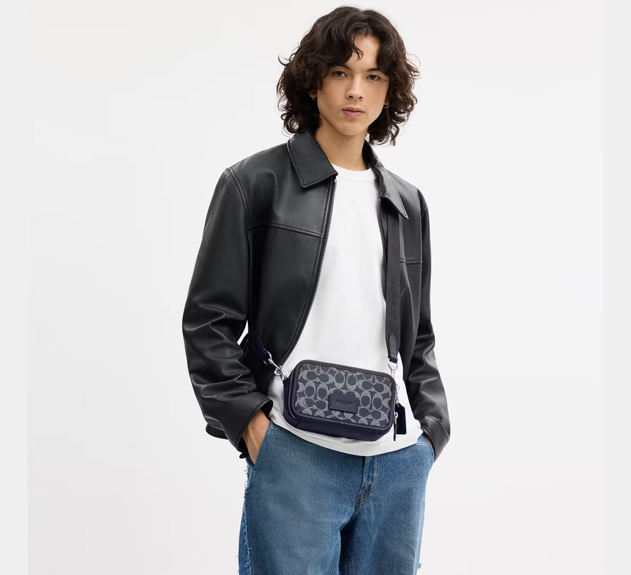 [INCOMING ETA 30 DAYS] COACH Men Wyatt Crossbody Bag In Signature Canvas in Denim/Chalk (CW365)