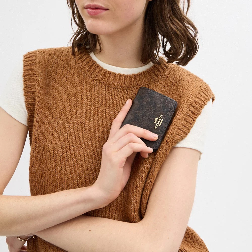 [INCOMING ETA 30 DAYS] COACH Mini Wallet On A Chain In Signature Canvas in Walnut/Black (CZ278)