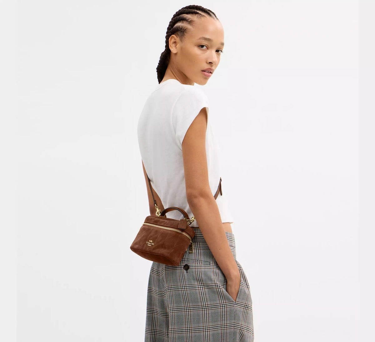 [WEB EXCLUSIVE][INCOMING ETA 30 DAYS] Coach Rainer Crossbody Bag 18 With Quilting in Warm Brown (CFP13)