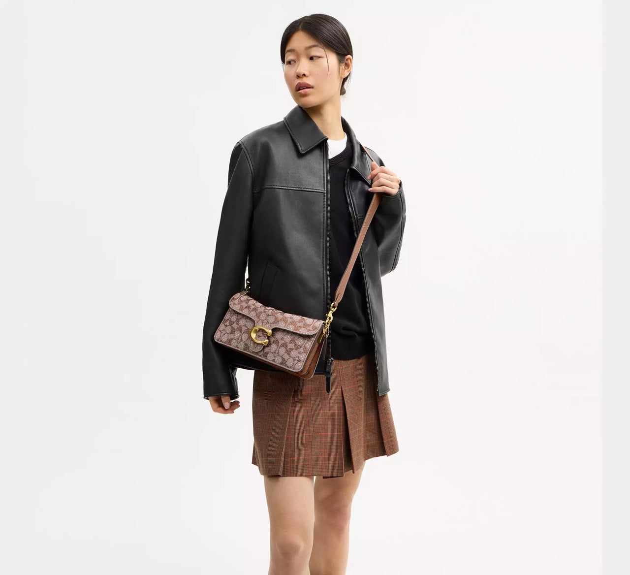 [WEB EXCLUSIVE][READY STOCK MY] Coach Tabby Shoulder Bag 26 In Crystal Signature Jacquard in Mushroom (CDZ34)