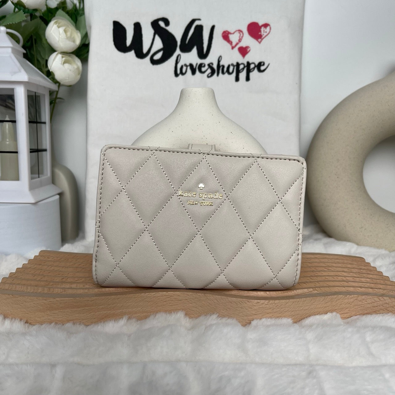 [DEFECT][READY STOCK MY] Kate Spade Carey Smooth Quilted Leather Medium Bifold Wallet in Parchment (KA591)