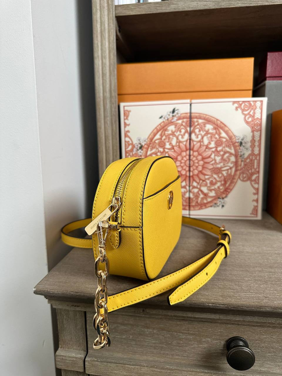 Michael kors jet set cheap crossbody yellow