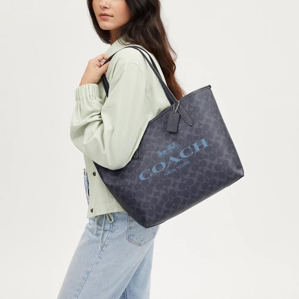 [INCOMING ETA END MAY 2024] C0ACH City Tote In Signature Canvas in Denim/Midnight Navy (CP074)