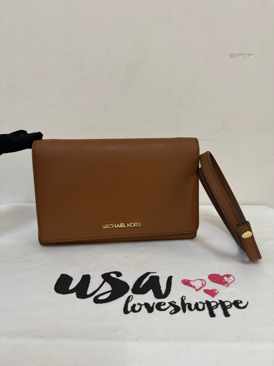 [AUCTION][DEFECT][READY STOCK MY] Michael Kors Jet Set Item Large MF Crossbody Clutch in Luggage (38F9CTTC7L)