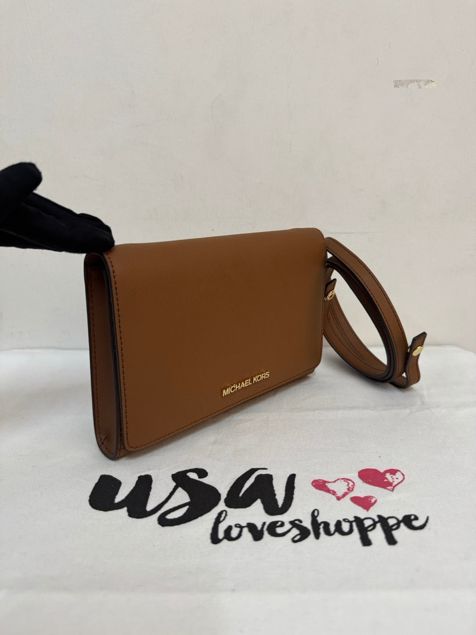 [AUCTION][DEFECT][READY STOCK MY] Michael Kors Jet Set Item Large MF Crossbody Clutch in Luggage (38F9CTTC7L)