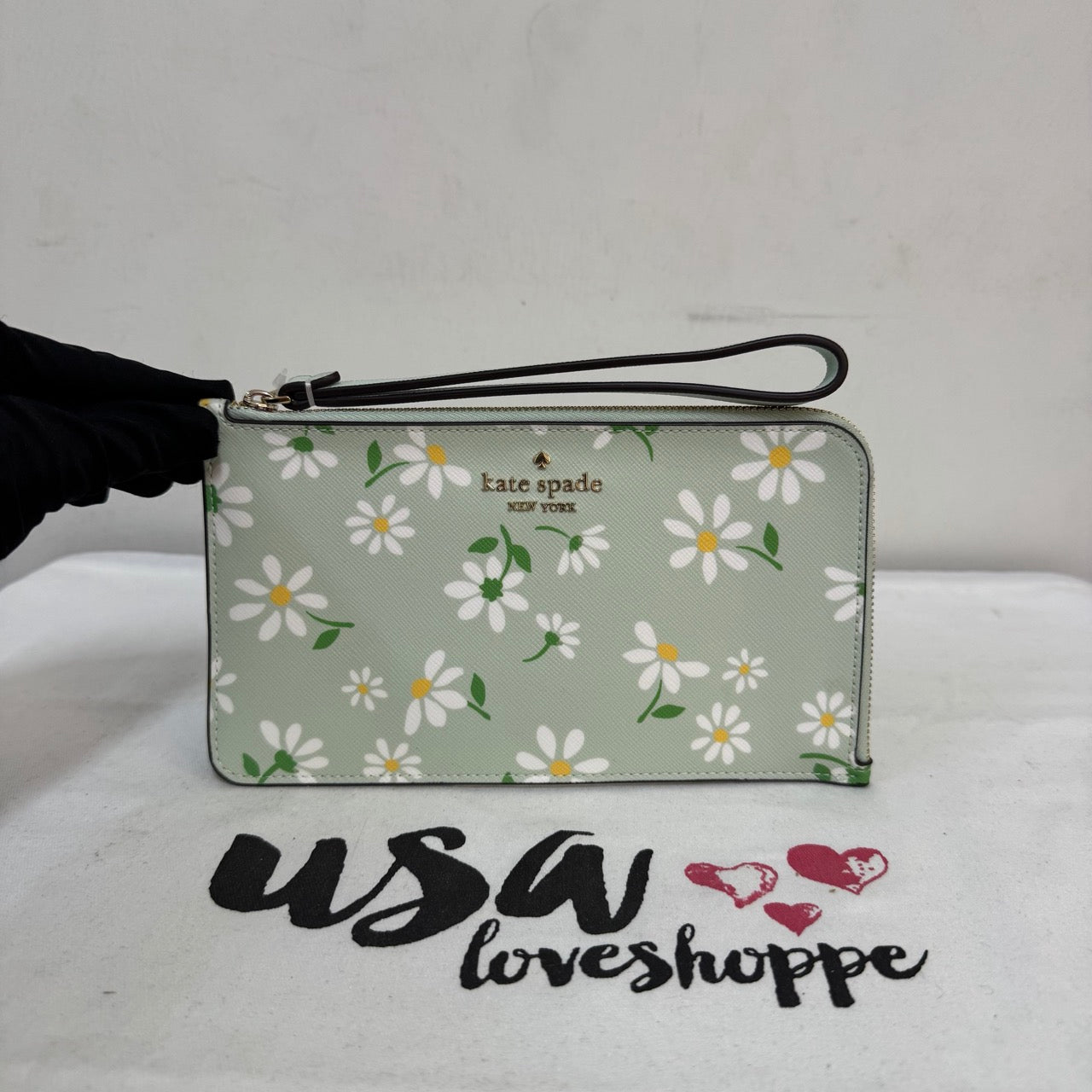[AUCTION][READY STOCK MY] Kate Spade Lucy Day Tripper Daisy Medium L-Zip Wristlet in Crystal Blue (KH238)