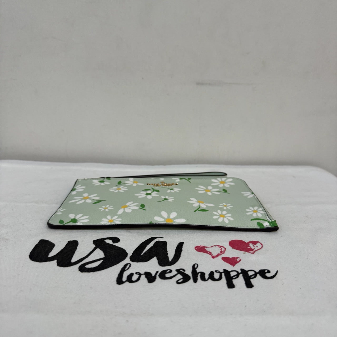 [AUCTION][READY STOCK MY] Kate Spade Lucy Day Tripper Daisy Medium L-Zip Wristlet in Crystal Blue (KH238)