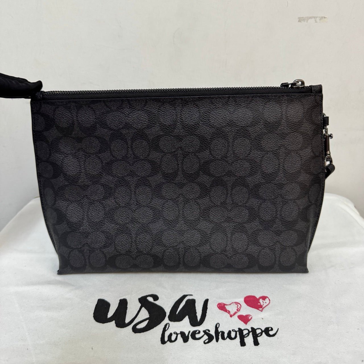 [AUCTION][READY STOCK MY] COACH for Men Carry All Pouch In Signature Canvas in Charcoal/Black (CY985)