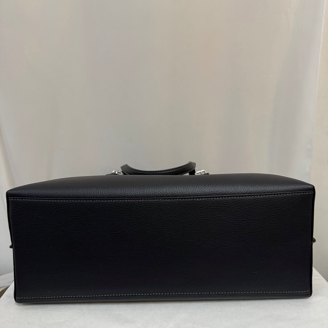 [AUCTION][READY STOCK MY] COACH Mollie Tote Bag in Black (CV968)