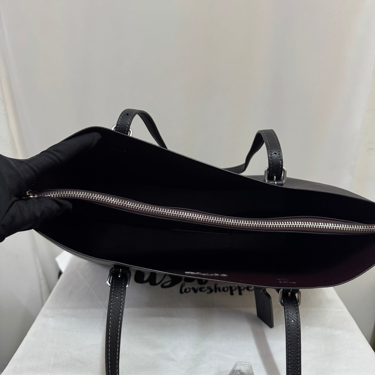 [AUCTION][READY STOCK MY] COACH Mollie Tote Bag in Black (CV968)