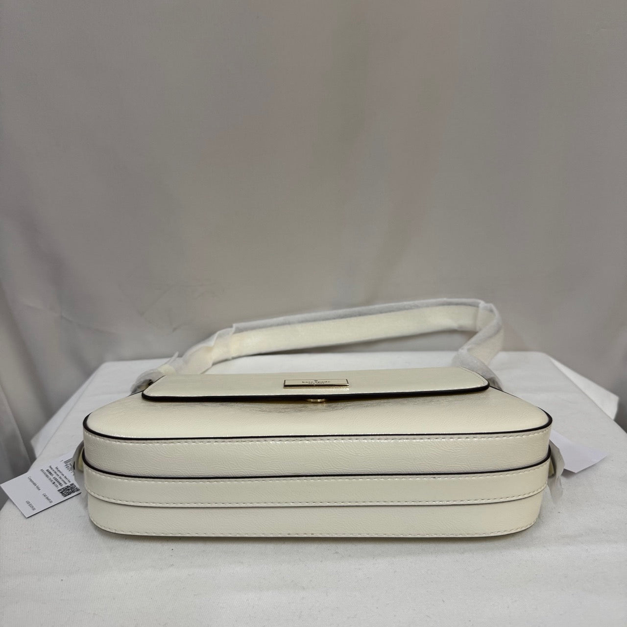 [AUCTION][READY STOCK MY] Kate Spade Bridget Crinkle Patent Small Flap Shoulder in Meringue (KM677)