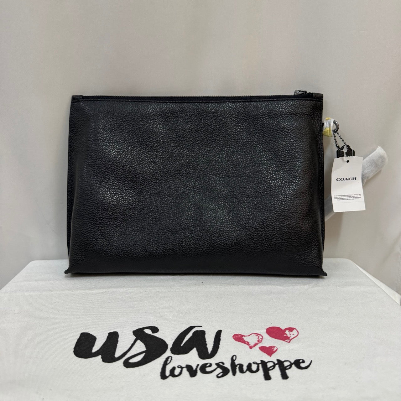 [AUCTION][READY STOCK MY] COACH for Men Carryall Pouch Pebbled Leather in Black (F28614)
