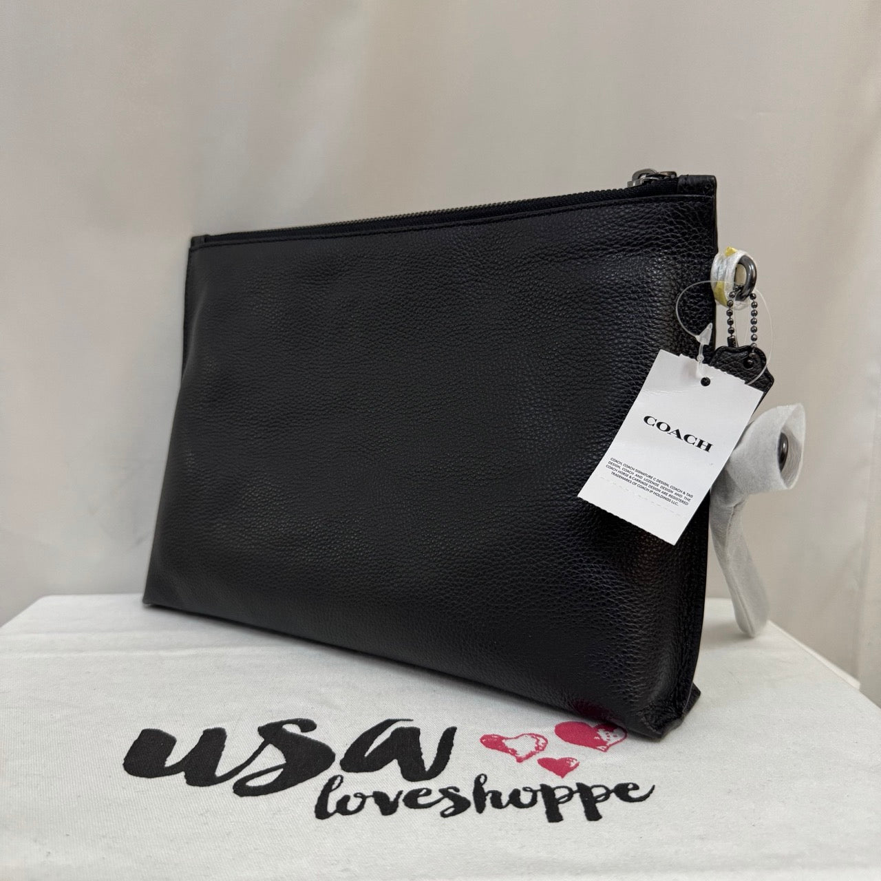 [AUCTION][READY STOCK MY] COACH for Men Carryall Pouch Pebbled Leather in Black (F28614)