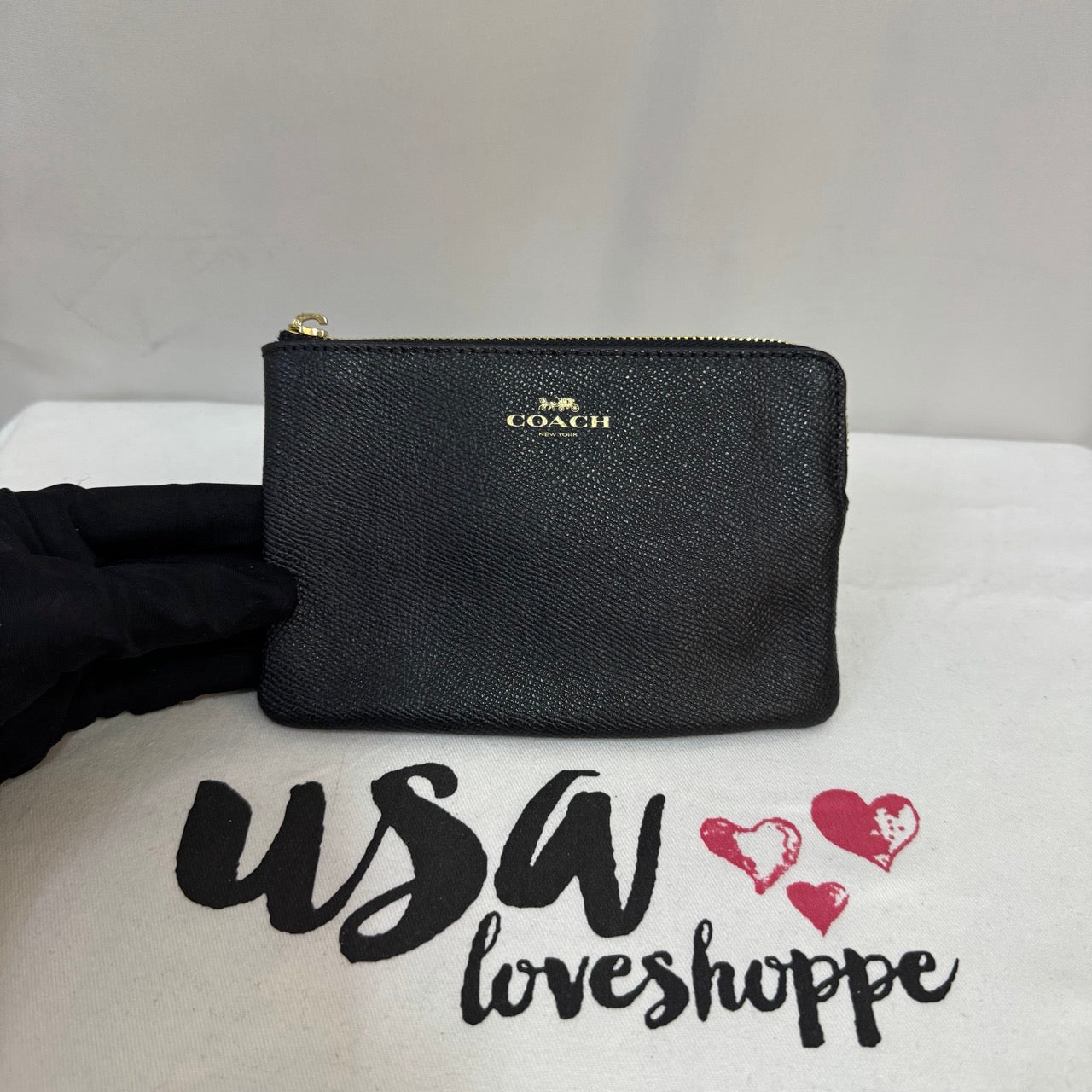 [AUCTION][DEFECT][READY STOCK MY] COACH Crossgrain Leather Corner Zip Wristlet in Black (CV396)