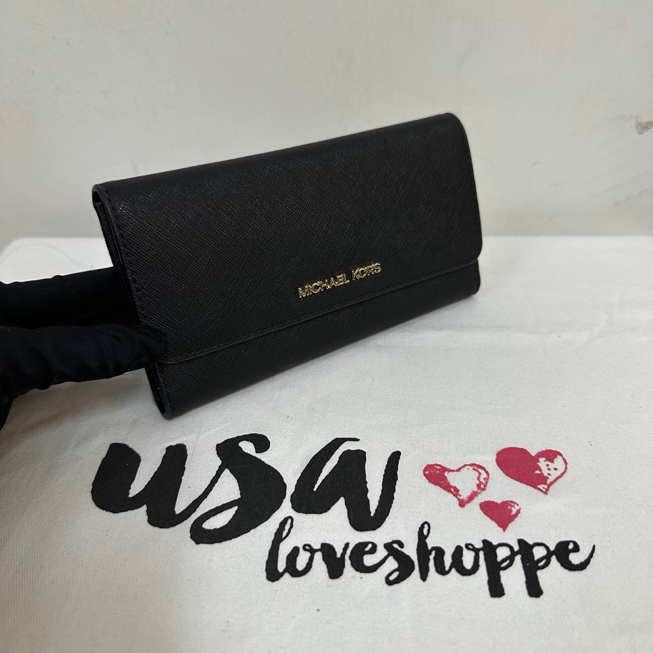 [AUCTION][READY STOCK MY] Michael Kors Jet Set Travel Large Trifold Wallet in Black (GHW) (35S8GTVF7L)