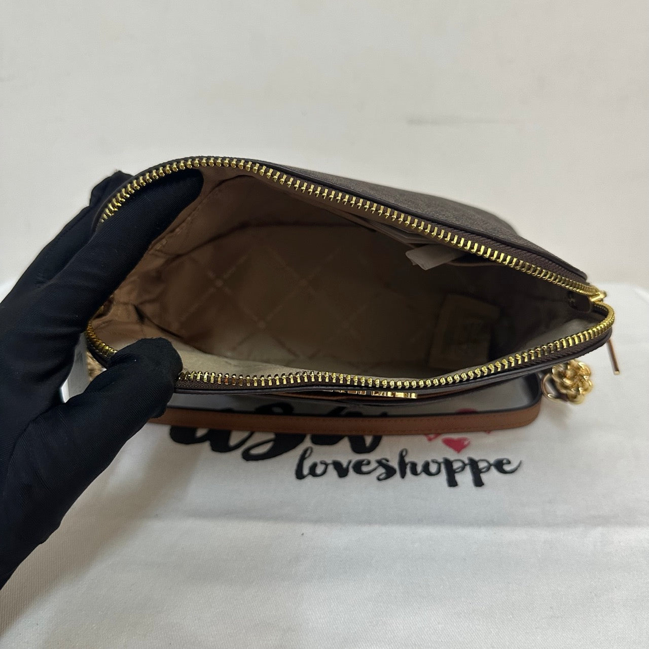 [AUCTION][READY STOCK MY] Michael Kors Jet Set Travel Medium Dome X-Cross Crossbody in Signature Brown (35F1GTVC6B)