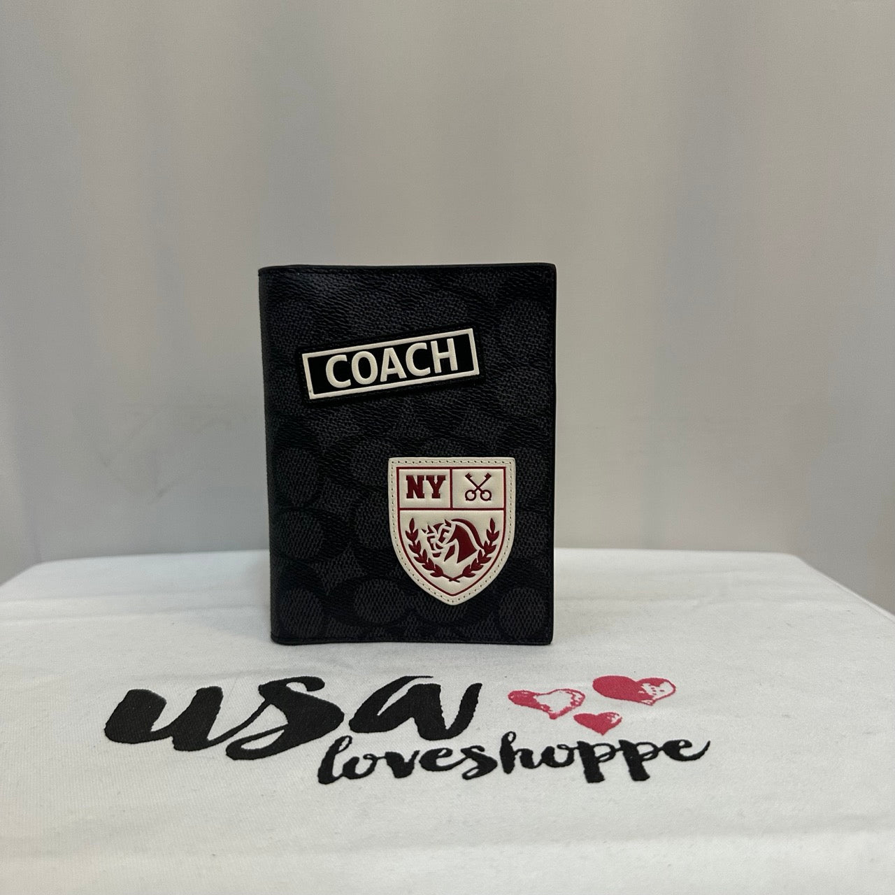 [AUCTION][READY STOCK MY] COACH Passport Card Case In Signature Canvas With Patches in Charcoal Multi (CY902)