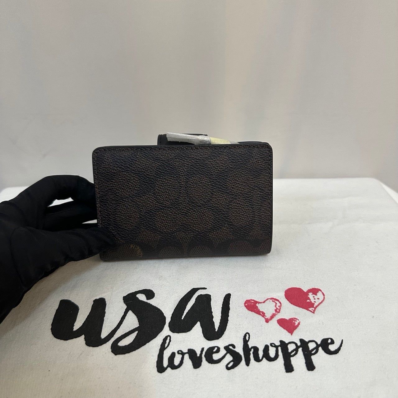 [AUCTION][READY STOCK MY] COACH Medium Corner Zip Wallet In Signature Canvas In Walnut/Black (CW786)