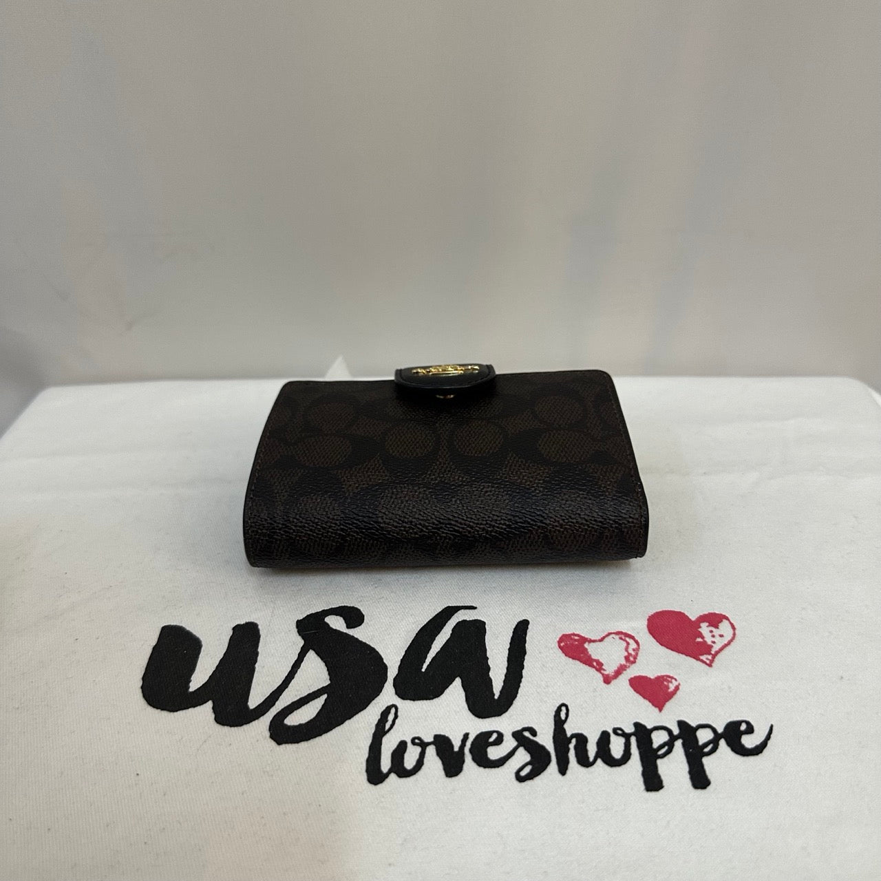 [AUCTION][READY STOCK MY] COACH Medium Corner Zip Wallet In Signature Canvas In Walnut/Black (CW786)