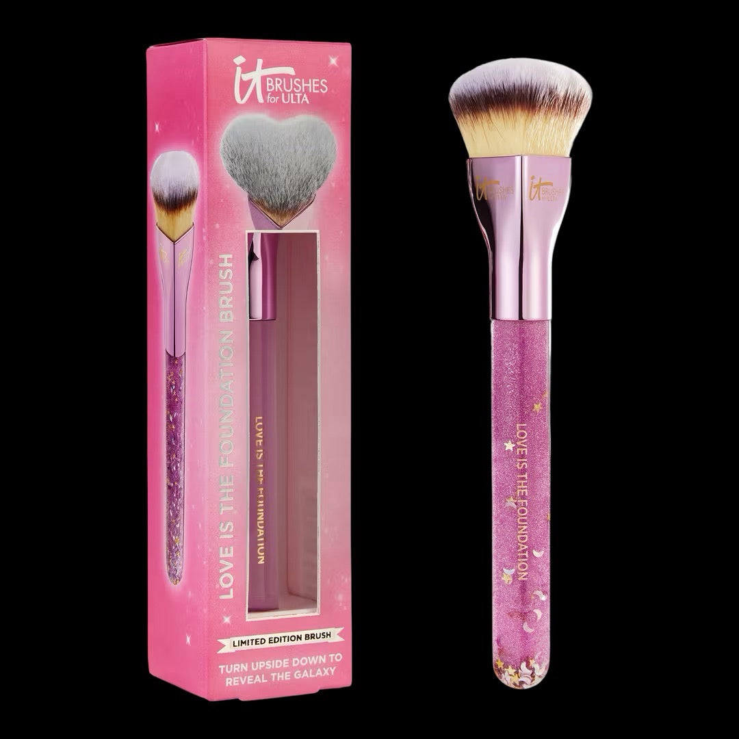 [INCOMING ETA 30 DAYS] IT Brushes For ULTA Airbrush Limited Edition Love Is The Foundation Brush