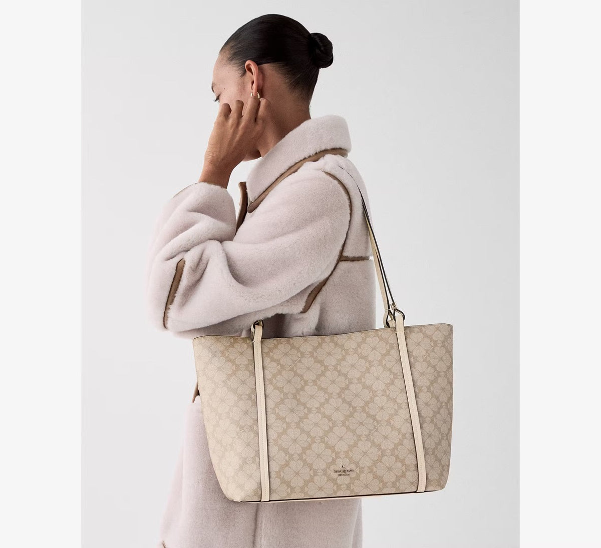 [WEB EXCLUSIVE][READY STOCK MY] Kate Spade Marlowe Spade Flower Coated Canvas Tote Bag in Dark Beige Moon Dust (KP265)