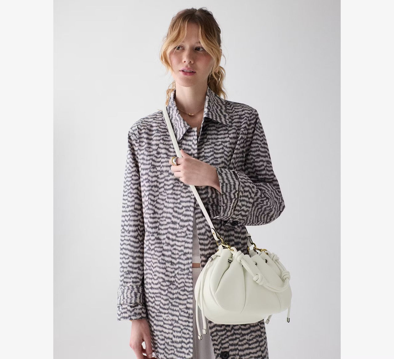 [READY STOCK MY] Kate Spade Pinch Crossbody Bag in Meringue (KN640)
