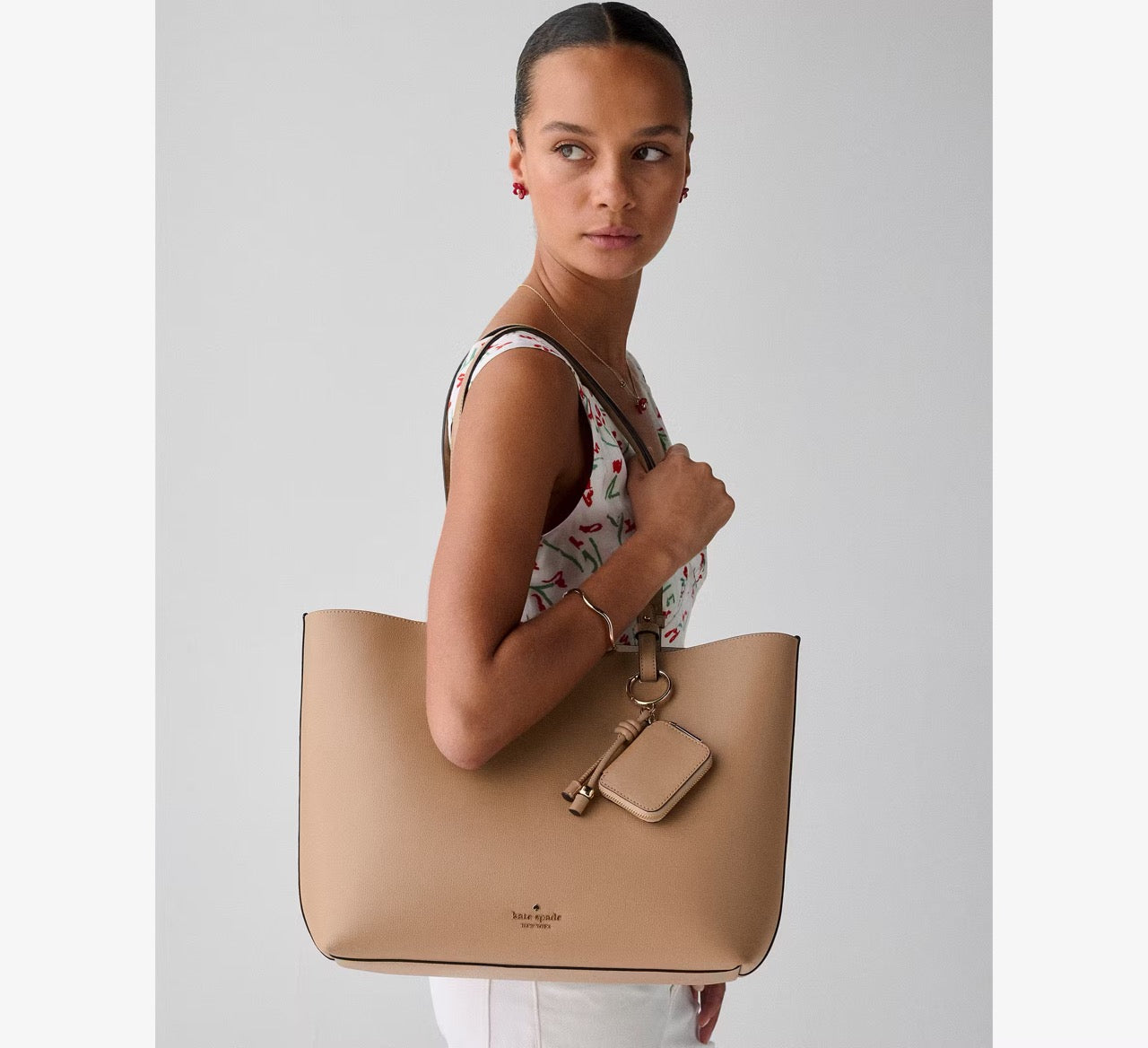 [INCOMING ETA 30 DAYS] Kate Spade Tessa Tote Bag With Charm in Light Fawn (KO464)