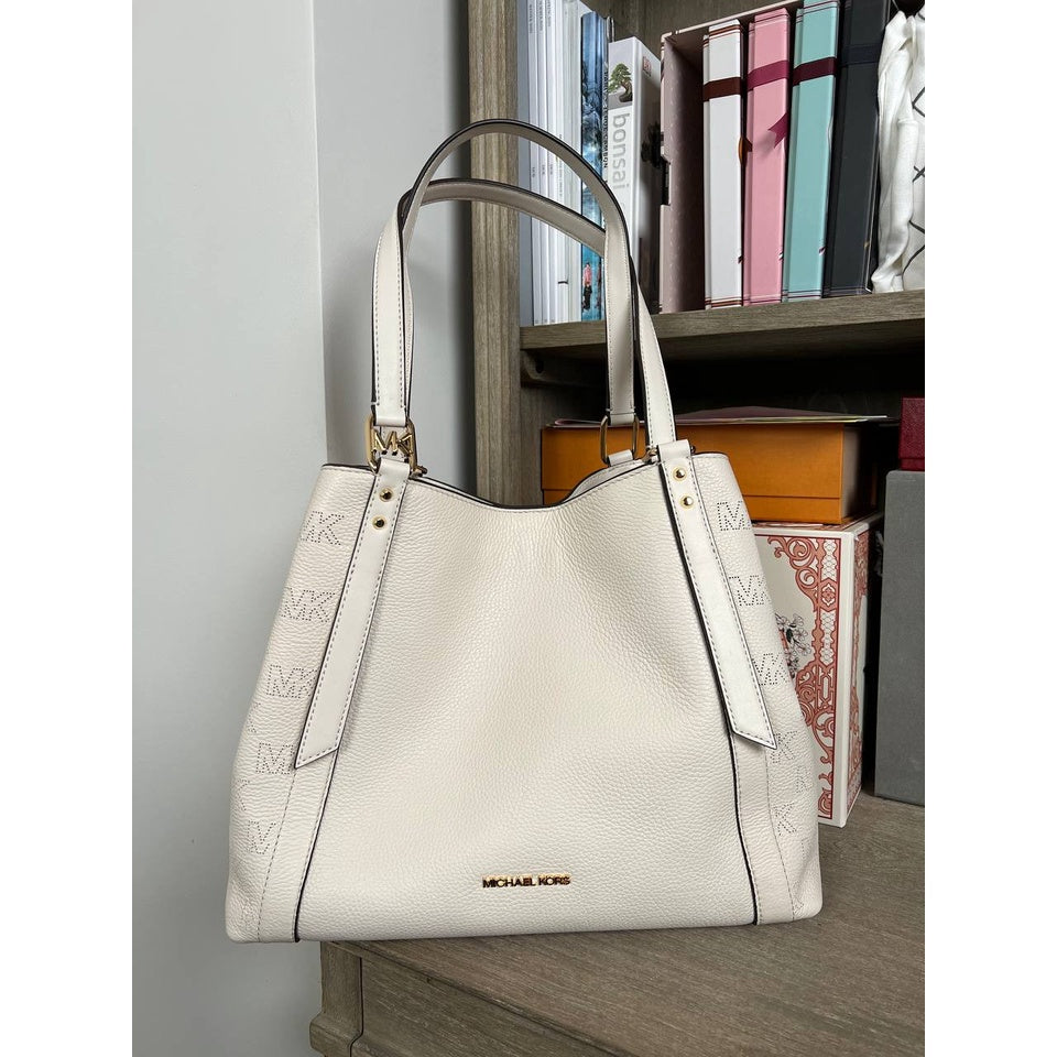 Michael kors 2024 light grey handbag