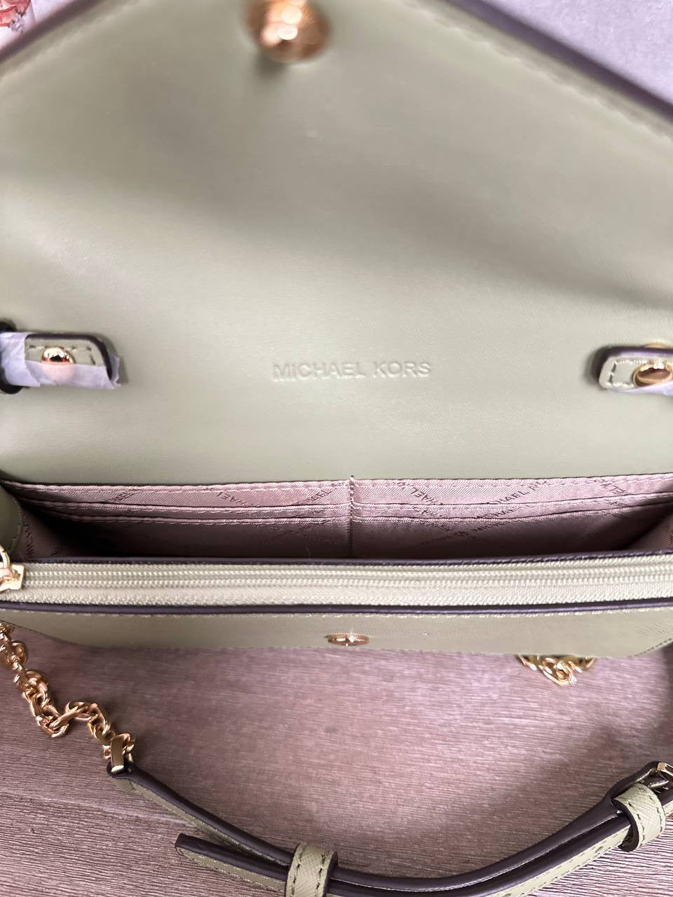 Michael Kors Jet Set Medium Dome Crossbody Vanilla Signature Powder Blush  Pink: Handbags: Amazon.com