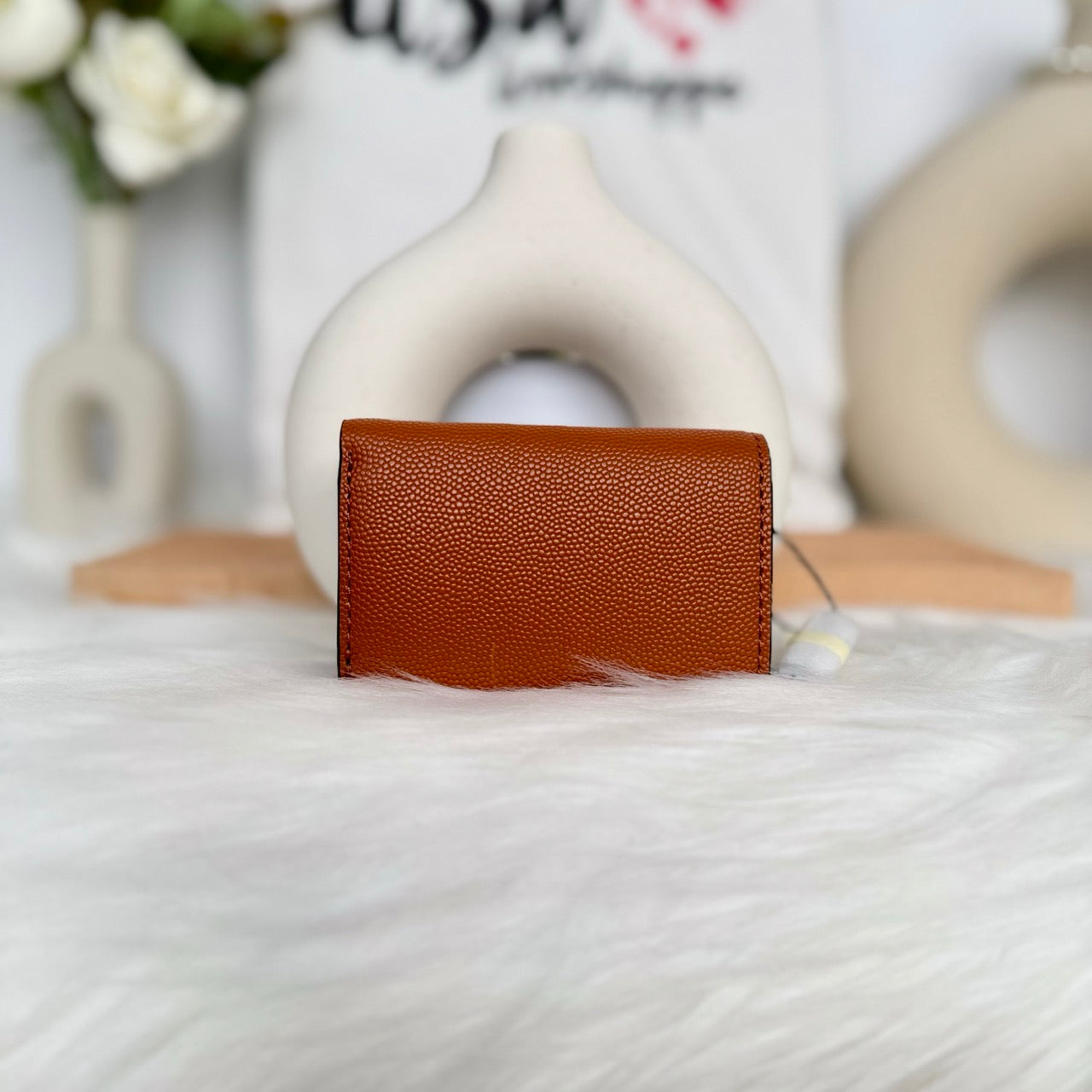 [CLEARANCE] Marc Jacobs Leather Trifold Wallet in Smoked Almond (M0016994-240)