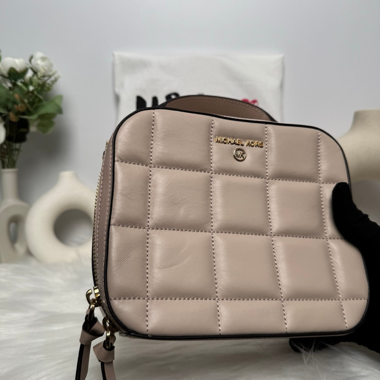 [DEFECT] Michael Kors Jet Set Medium Quilted Leather Crossbody Bag in Soft Pink (32F0GT9C2U)