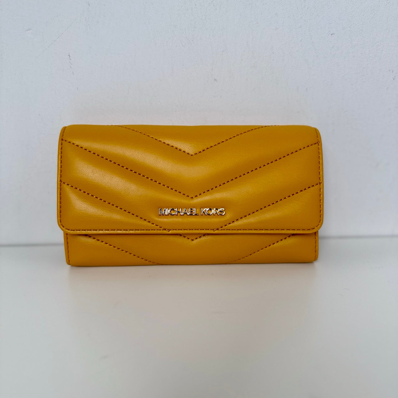 Michael Kors Jet Set Travel Large Trifold Wallet in Golden Rod (35R4GTVF9V)