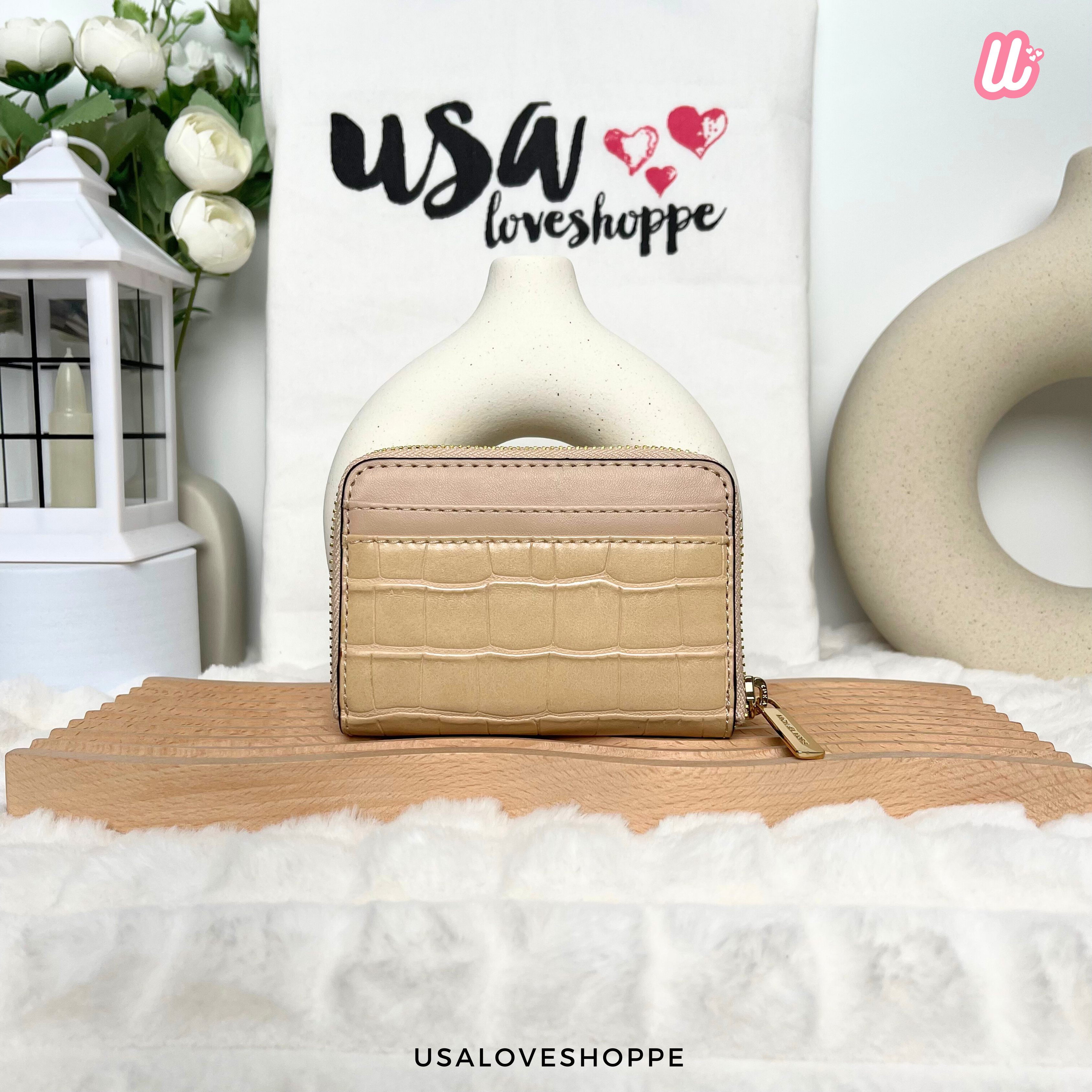 [READY STOCK MY] Michael Kors Jet Set Travel Medium Zip Around Card Case in Buff (35T1GTVZ2E)