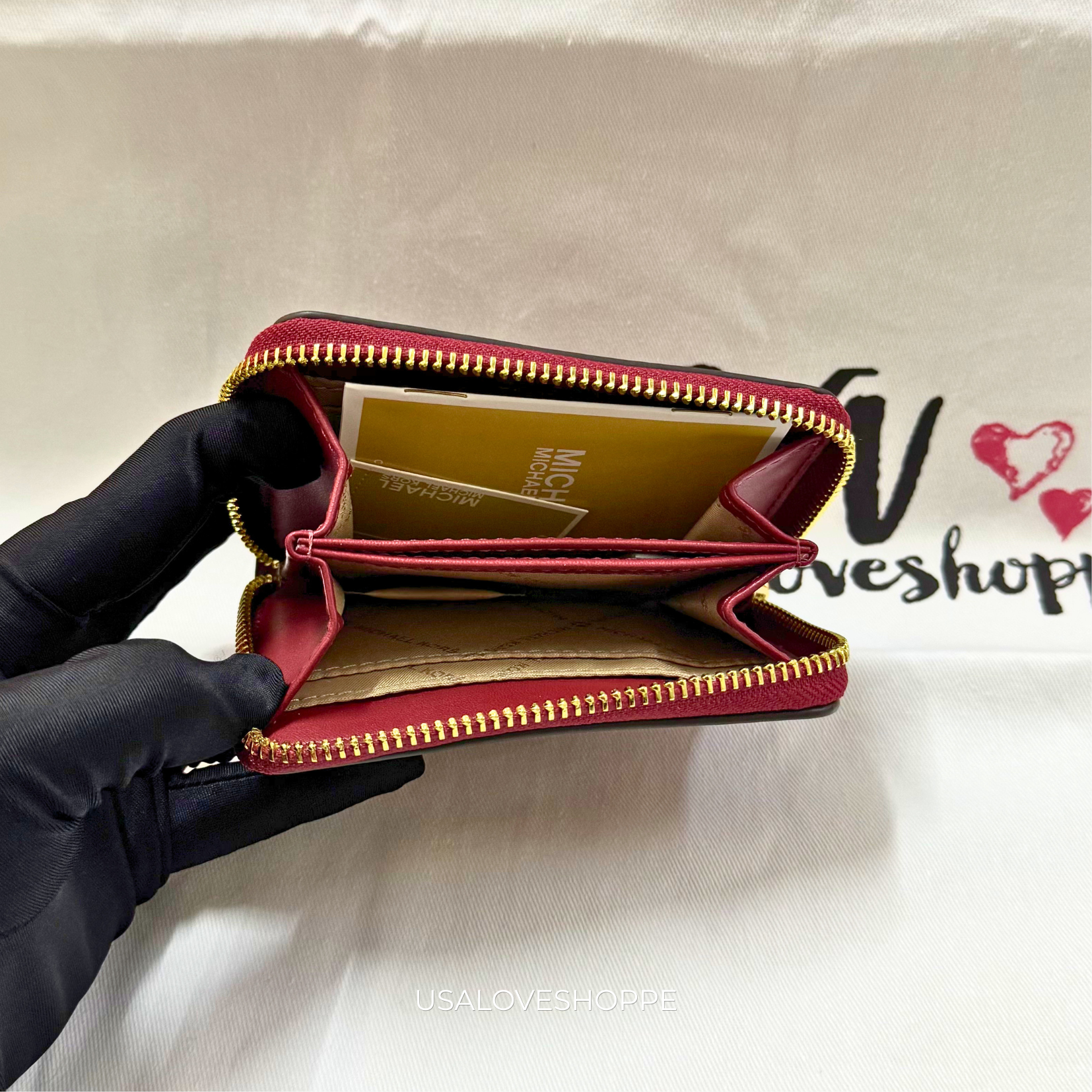 [READY STOCK MY] Michael Kors Jet Set Travel Medium Zip Around Card Case in Cherry (35F5GTVD6Y)