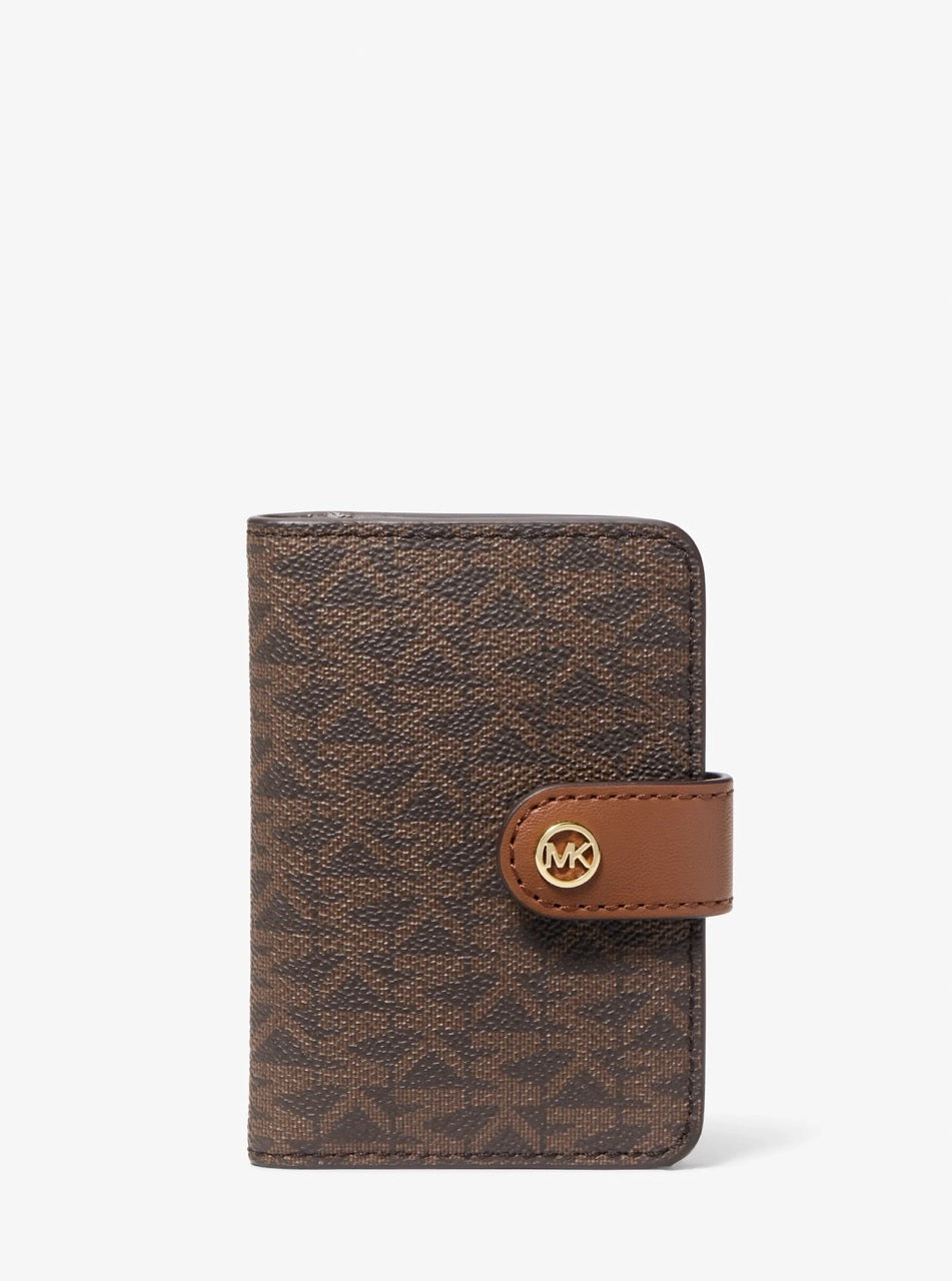 [WEB EXCLUSIVE][INCOMING ETA 30 DAYS] Michael Kors Jet Set Travel Small Signature Logo Billfold Wallet in Signature Brown (35F6GTVF1Y)