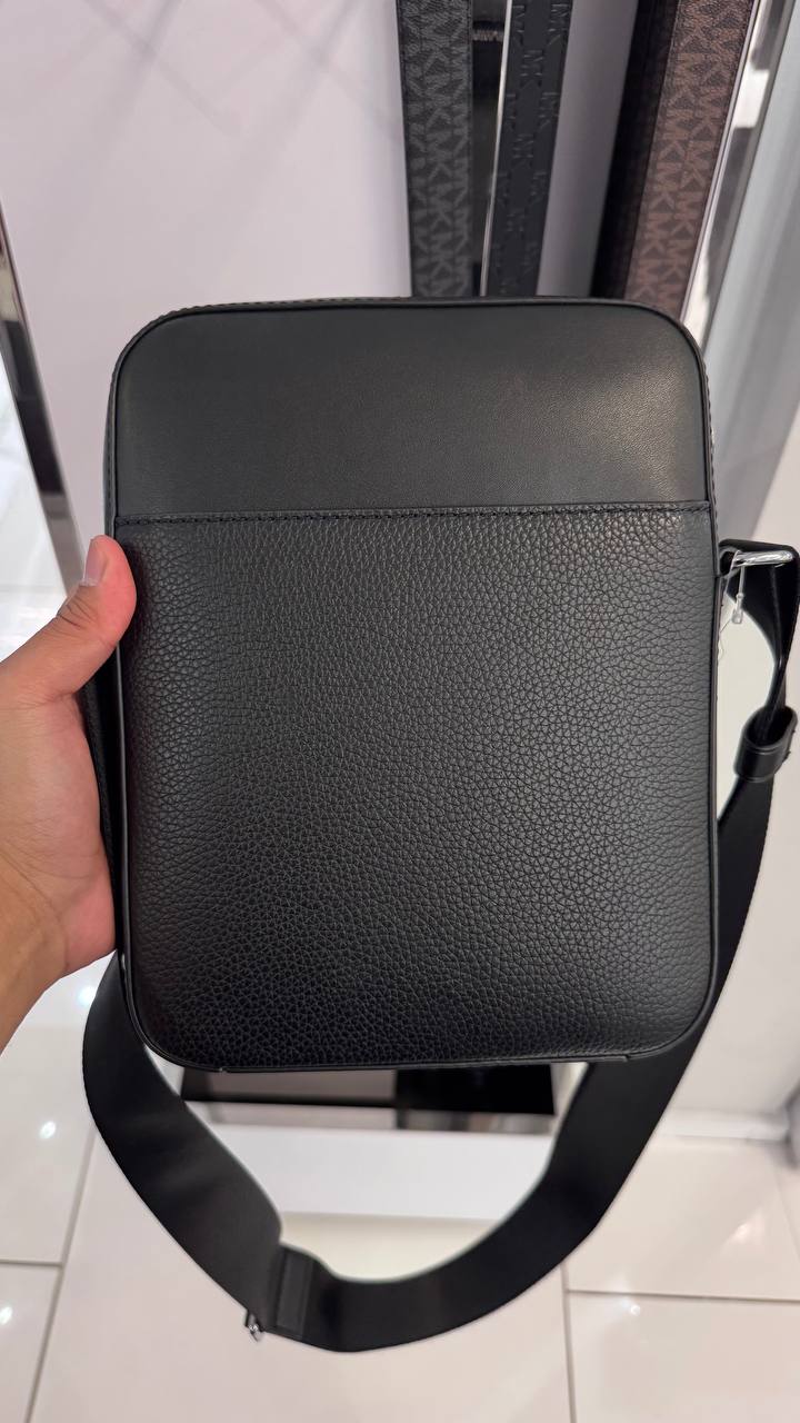 [INCOMING ETA 30 DAYS] Michael Kors Men Cooper Logo Embossed Pebbled Leather Messenger Bag in Black (37S5LCOL2L)