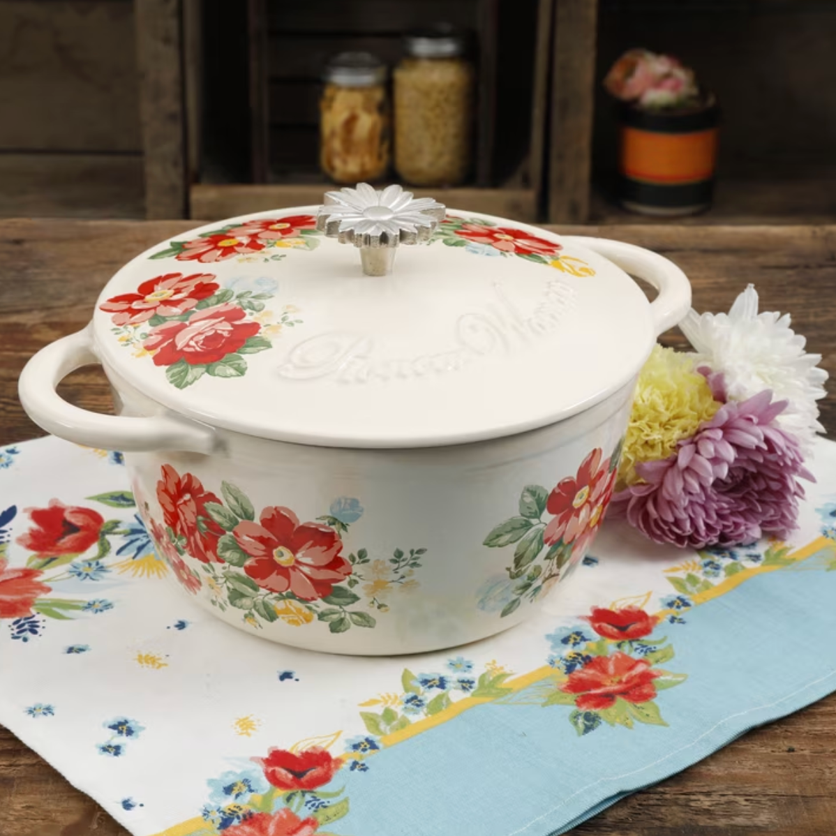 The Pioneer Woman Vintage Floral Enameled Cast-Iron 5-Quart Dutch Oven