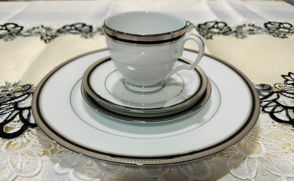 Noritake Austin Platinum 50-Piece Dinnerware Set – Service for 8