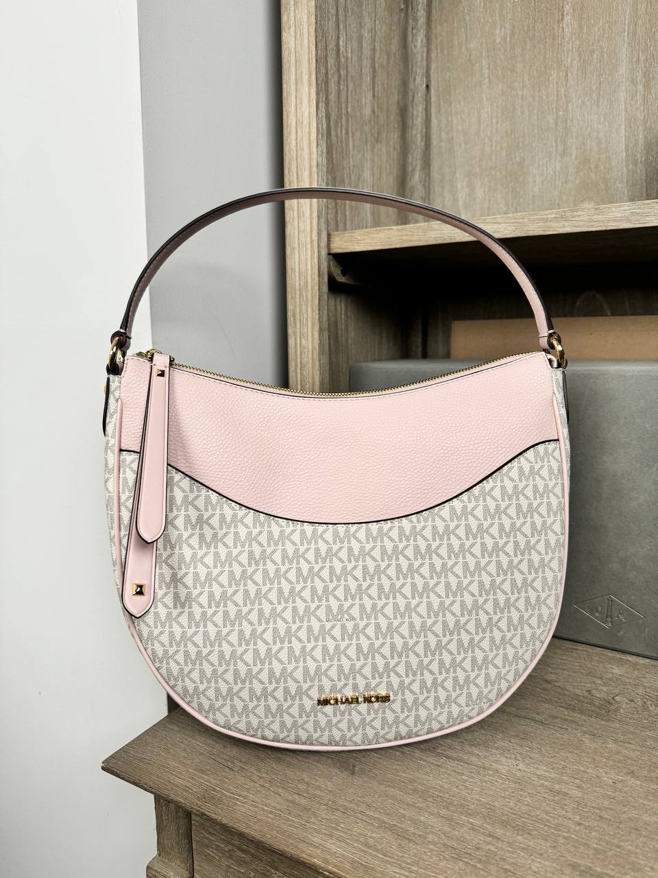 Michael Kors Dover Large Half Moon Shoulder Bag in Signature Powder Blush Multi (35R3G4DL7B)