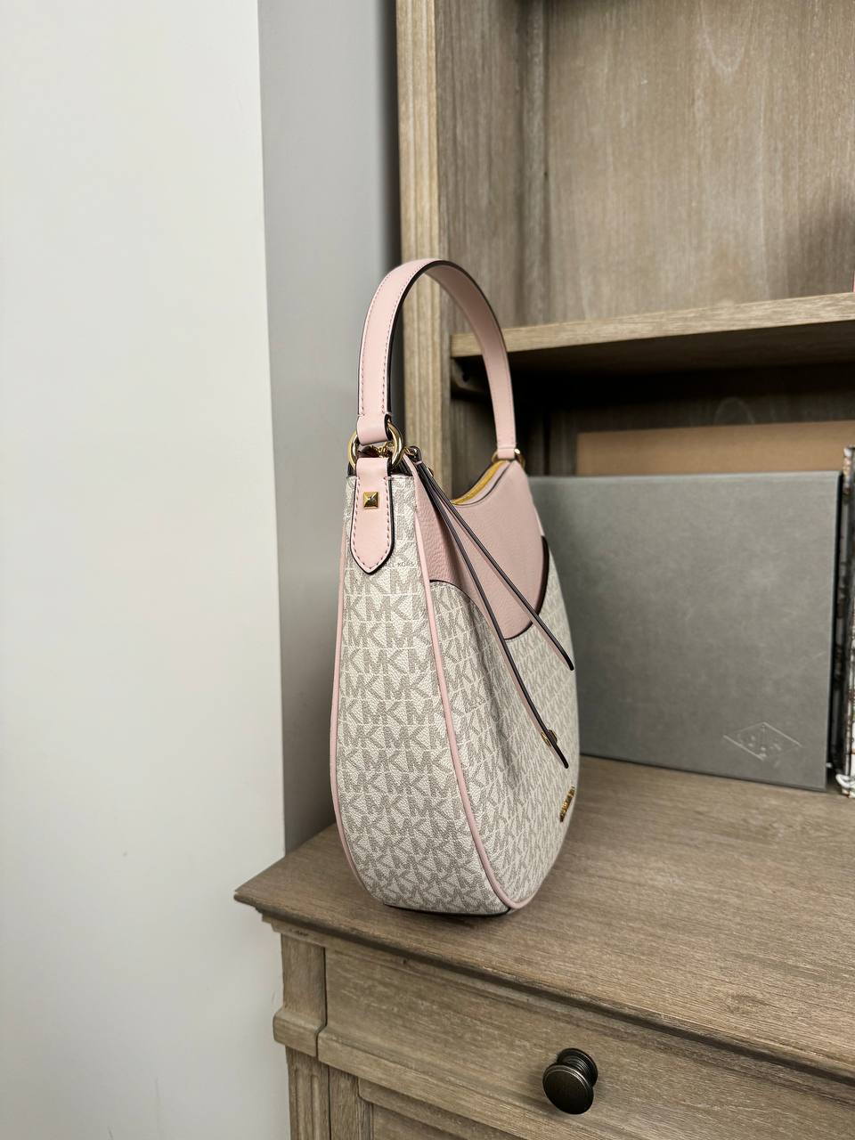 Michael Kors Dover Large Half Moon Shoulder Bag in Signature Powder Blush Multi (35R3G4DL7B)