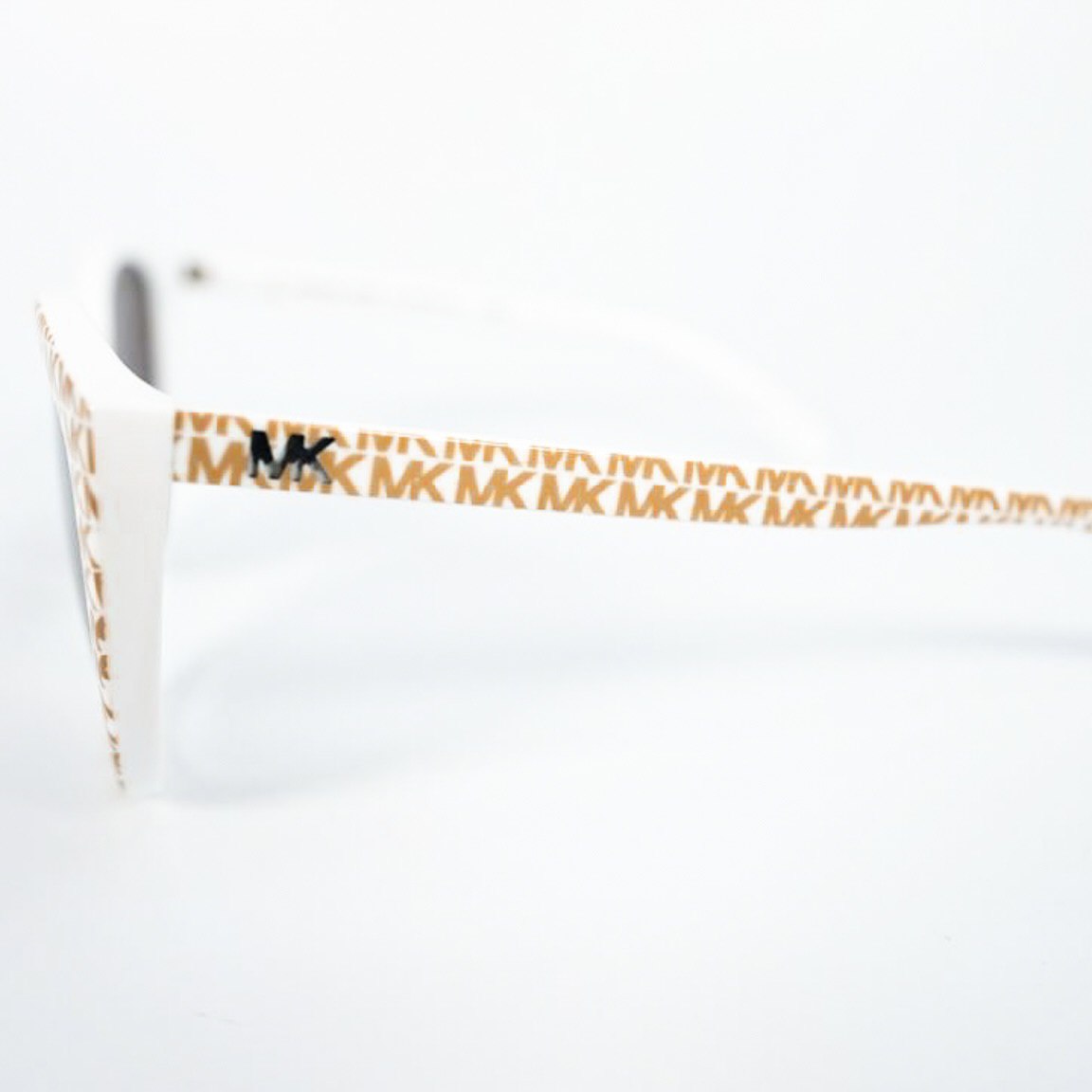 MK Women Byron Bay Sunglasses in Signature Vanilla (0MK2167)