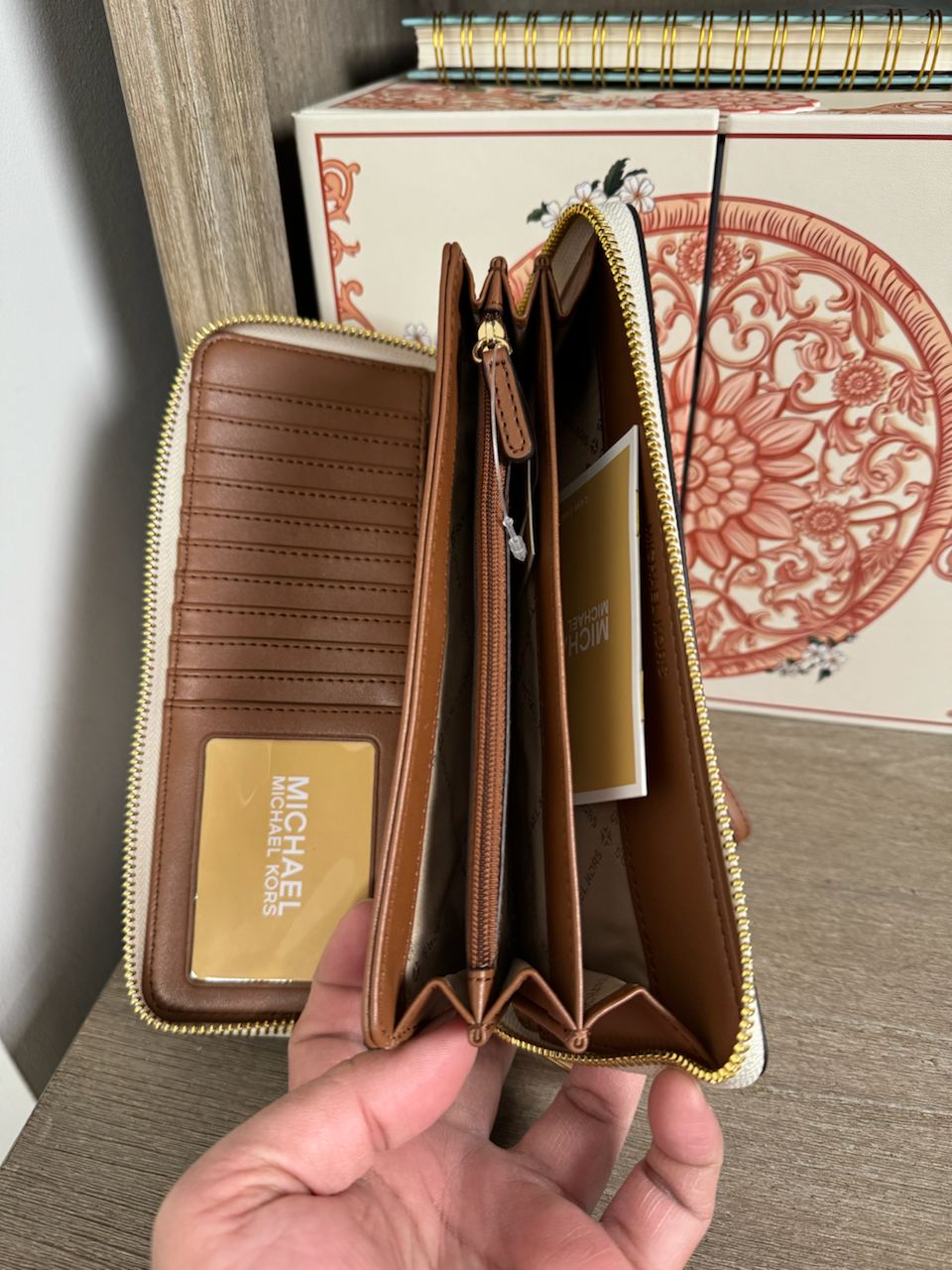 Michael kors continental online wallet vanilla