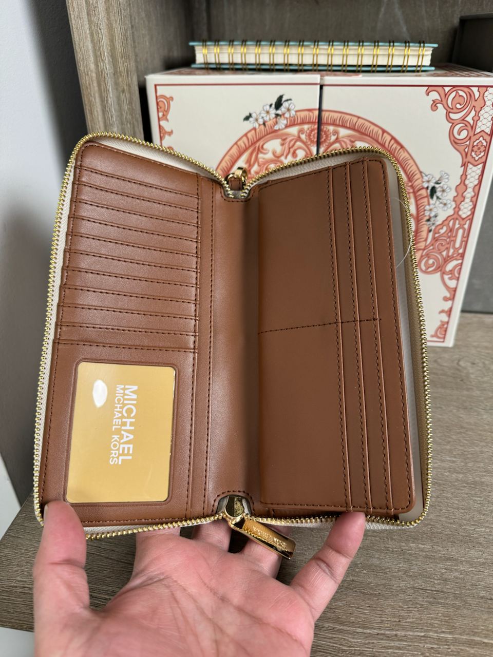 Michael kors large best sale crossgrain leather slim wallet