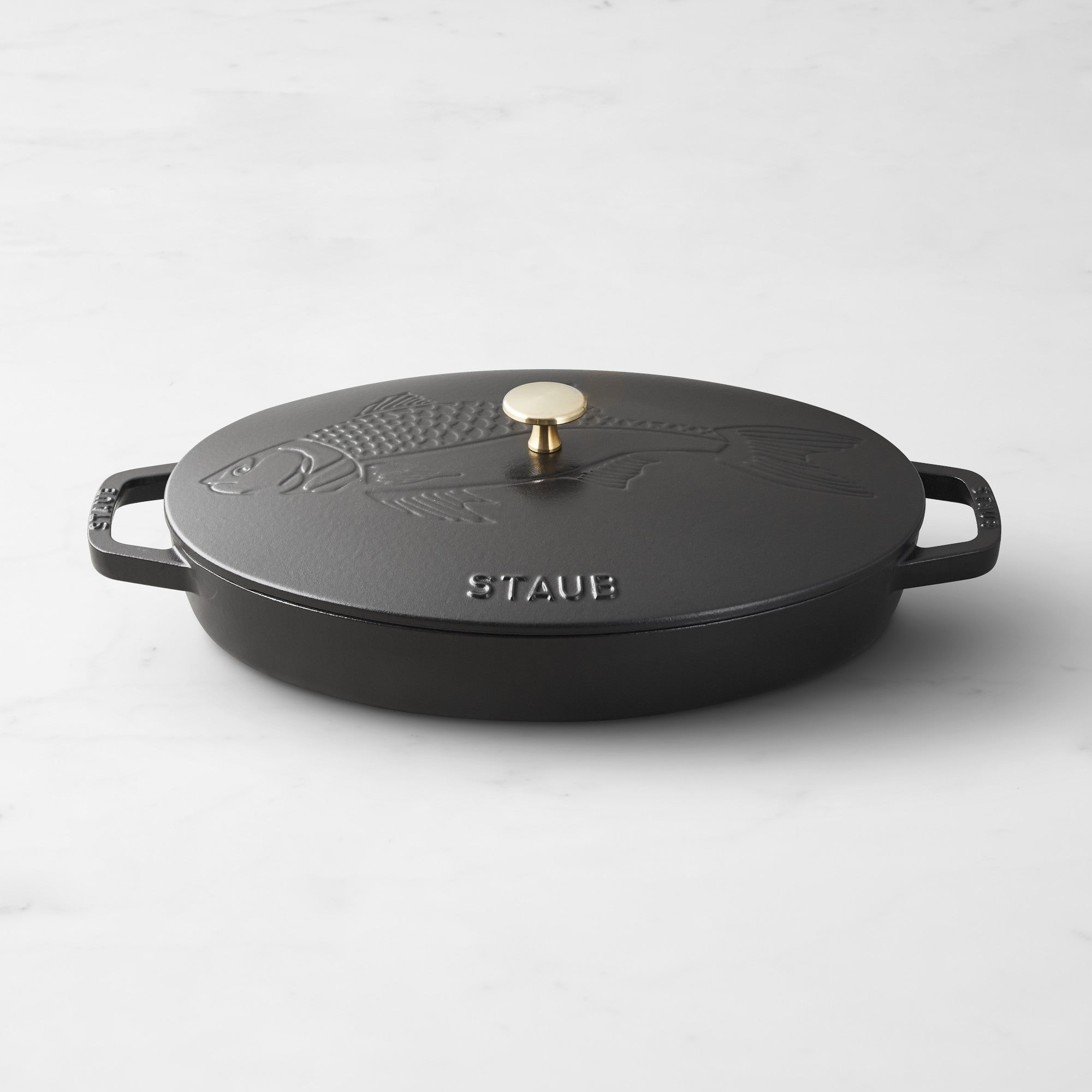 [READY STOCK MY] Staub Enameled Cast Iron Oval Gratin Baking Dish featuring a sea bass embossed on the lid