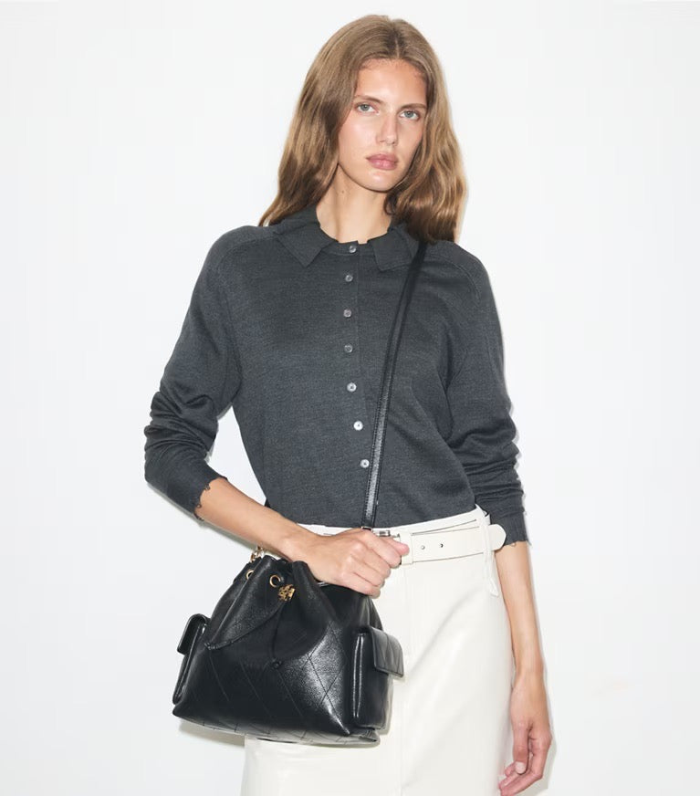 [WEB EXCLUSIVE][INCOMING ETA 30 DAYS] TORY BURCH CHARLIE QUILTED DRAWSTRING SHOULDER BAG IN BLACK (185831)